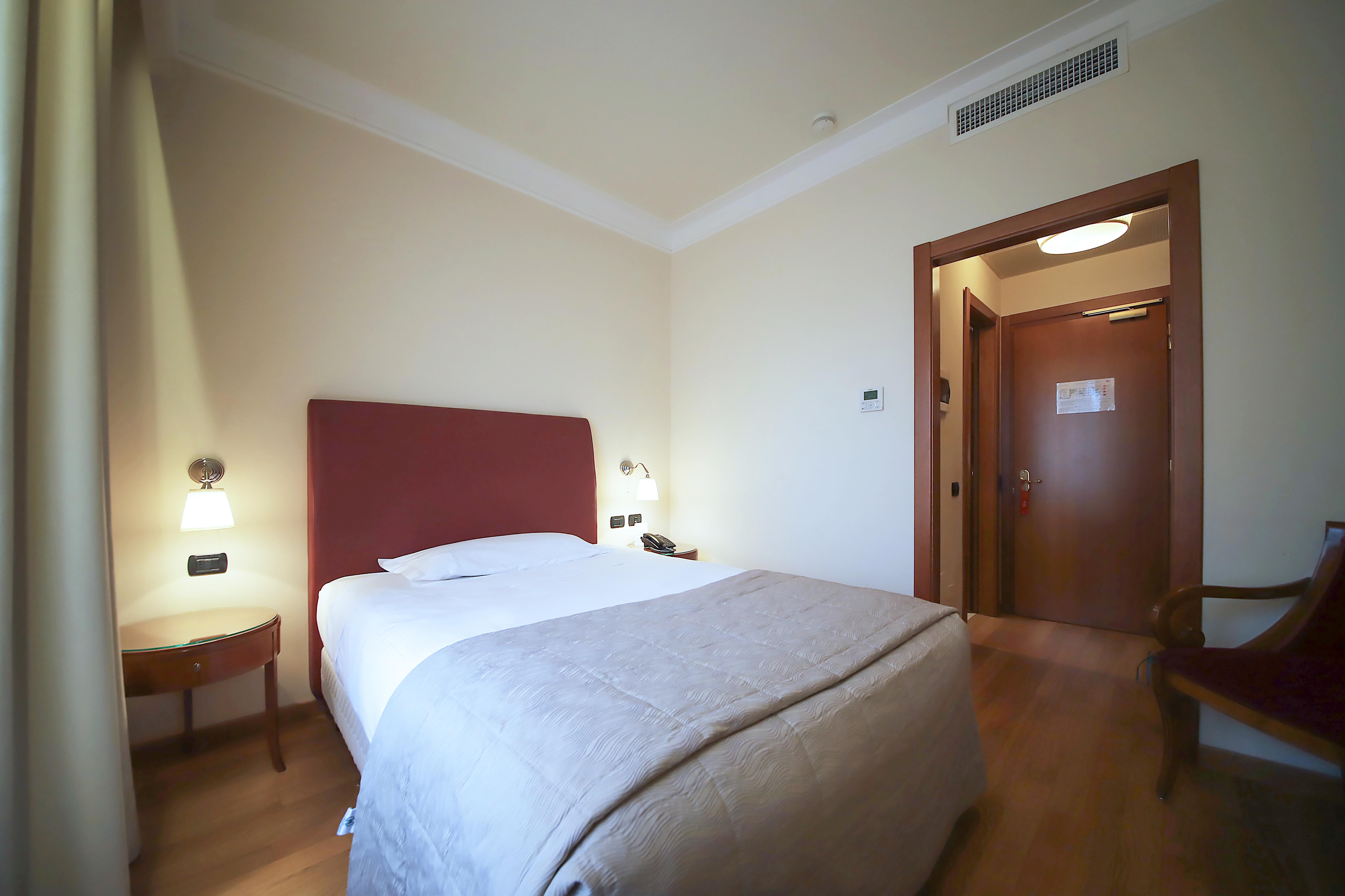 Monica Hotel Fiera برانيانا ميلانيسي المظهر الخارجي الصورة